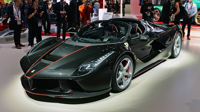 Ferrari building one more LaFerrari Aperta for charity auction
